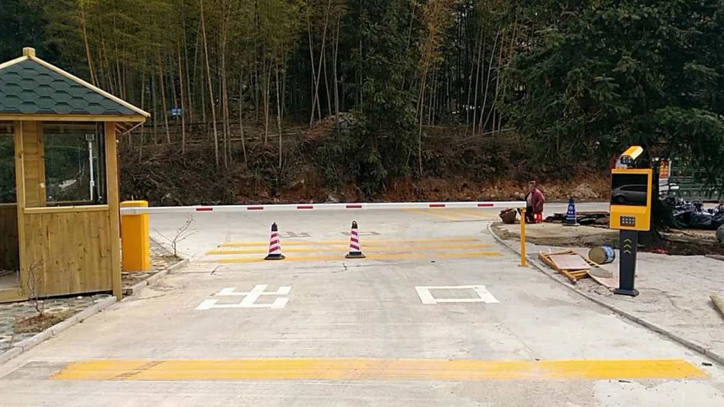 广东连山金子山原生态休闲度假景区
