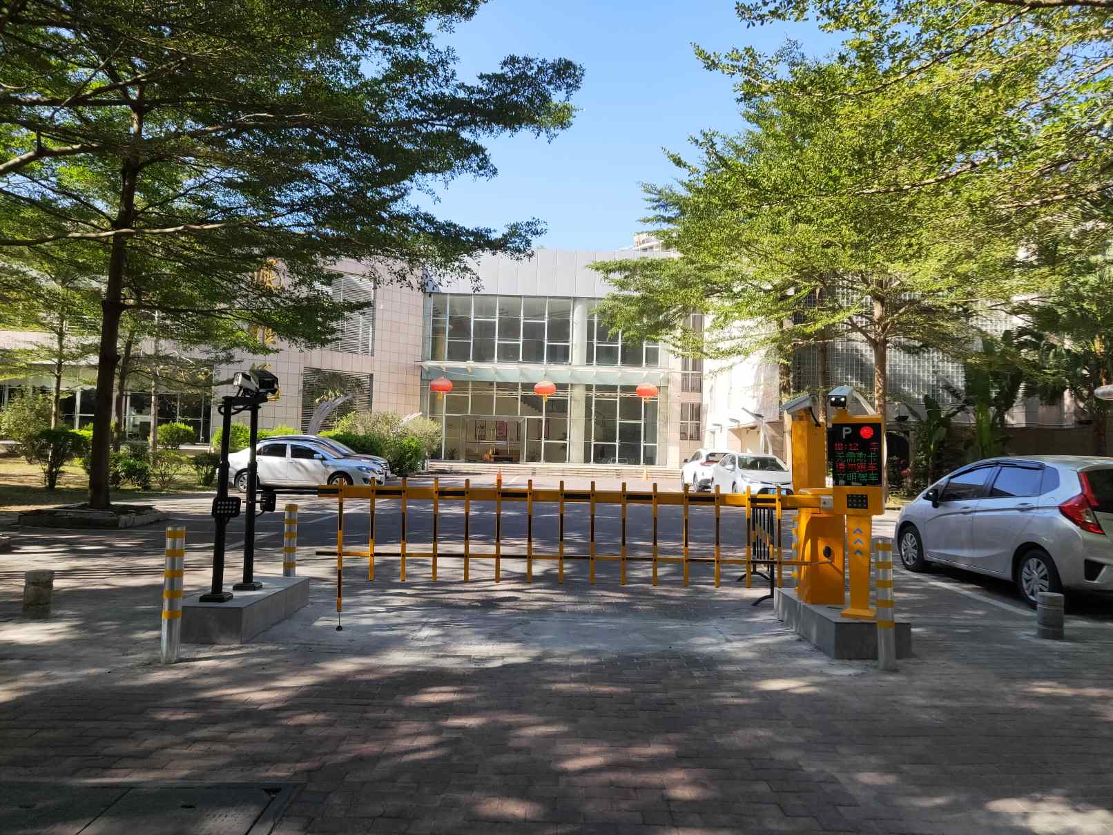 清远清城区政府智慧款车牌识别系统